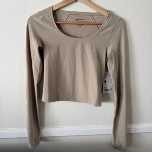 Athleta Transcend Contrast Stitch Top